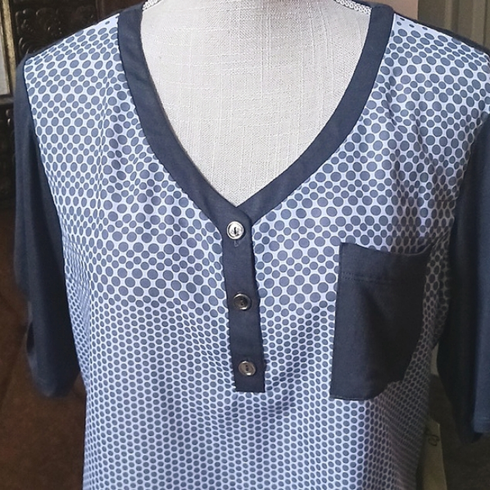 NEW Cute PerSeption Concept Top Size Large - Picture 2 of 12